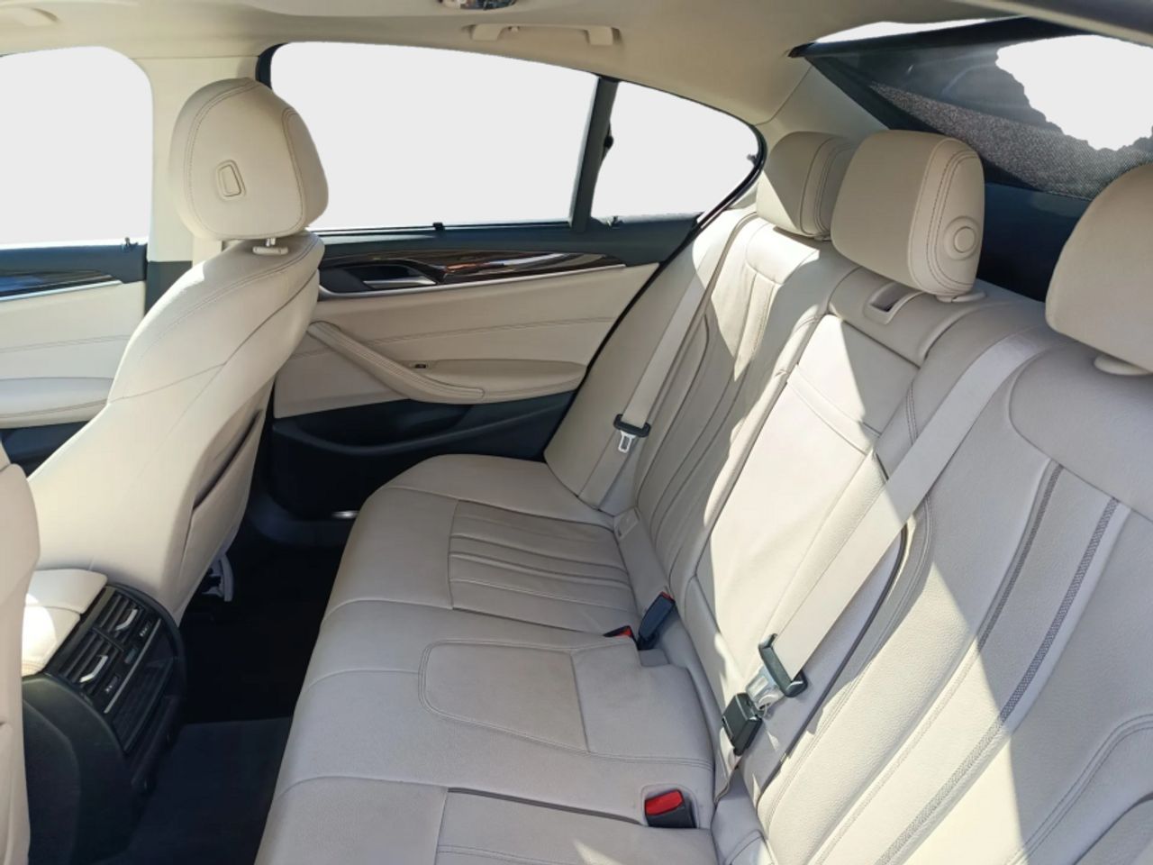 BMW Serie 5 520D - foto 29