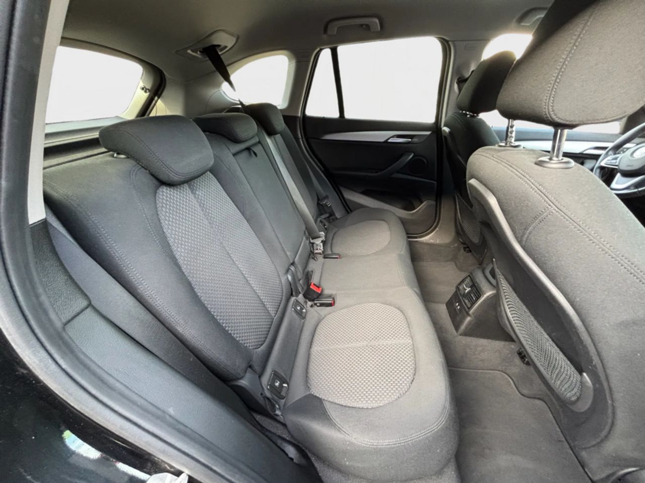 BMW X1 sDrive16d - foto 36