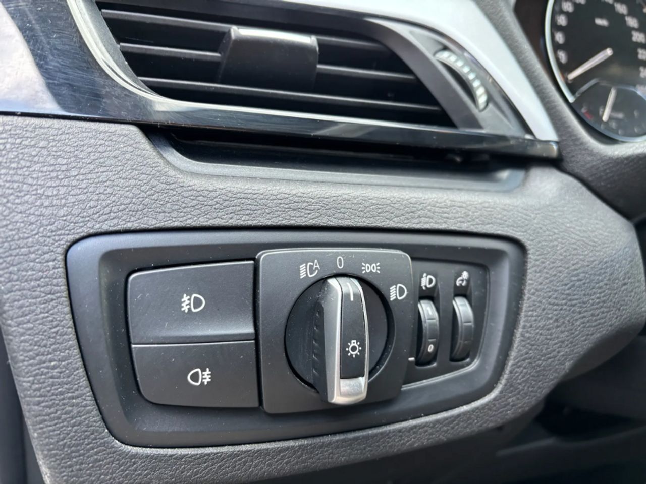 BMW X1 sDrive16d - foto 12