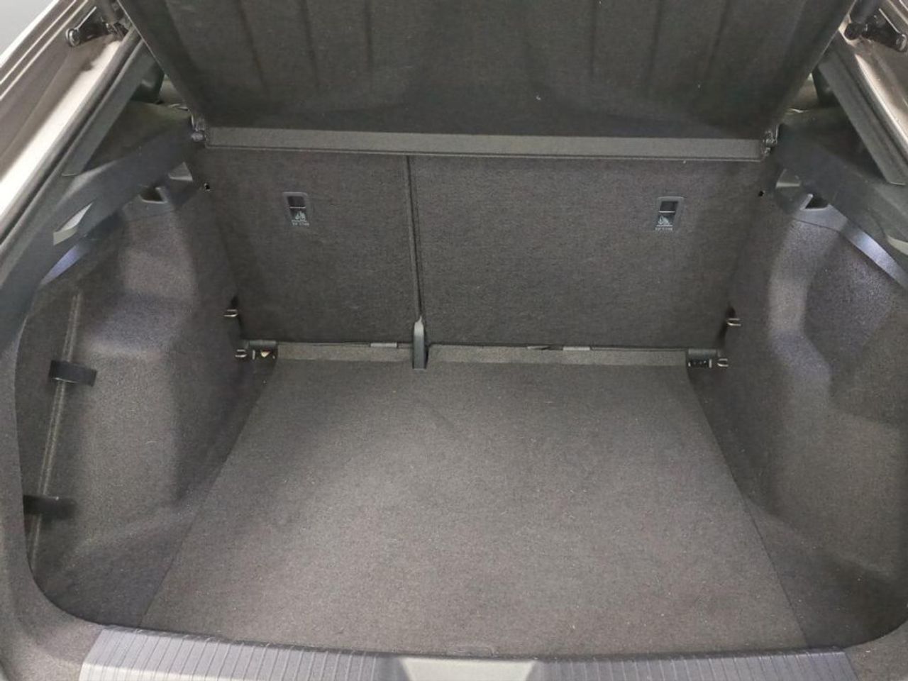 Cupra Tavascan 77kWh 210kW 286CV Endurance - foto 4