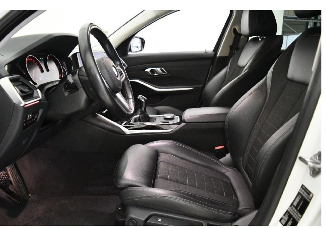 BMW Serie 3 318d - foto 4