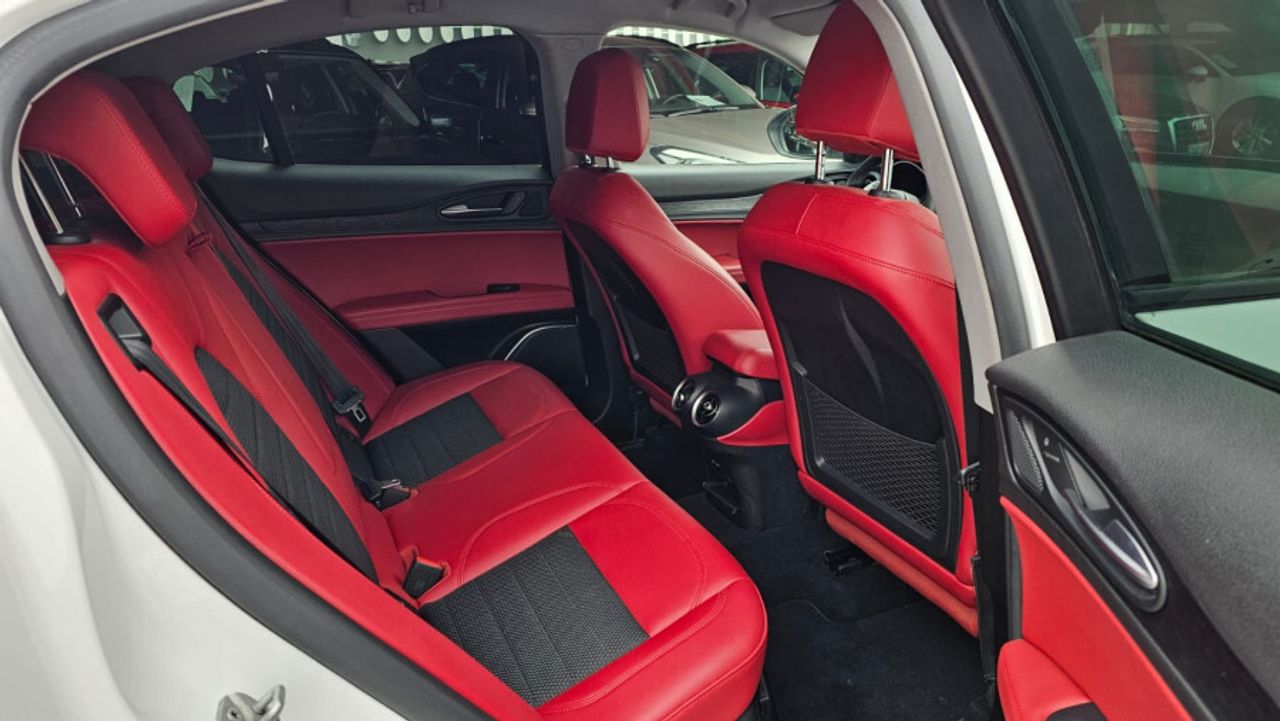 Alfa Romeo Stelvio 2.2 Diesel 154kW 210CV Executive Q4 - foto 12