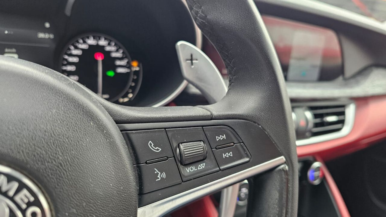 Alfa Romeo Stelvio 2.2 Diesel 154kW 210CV Executive Q4 - foto 26