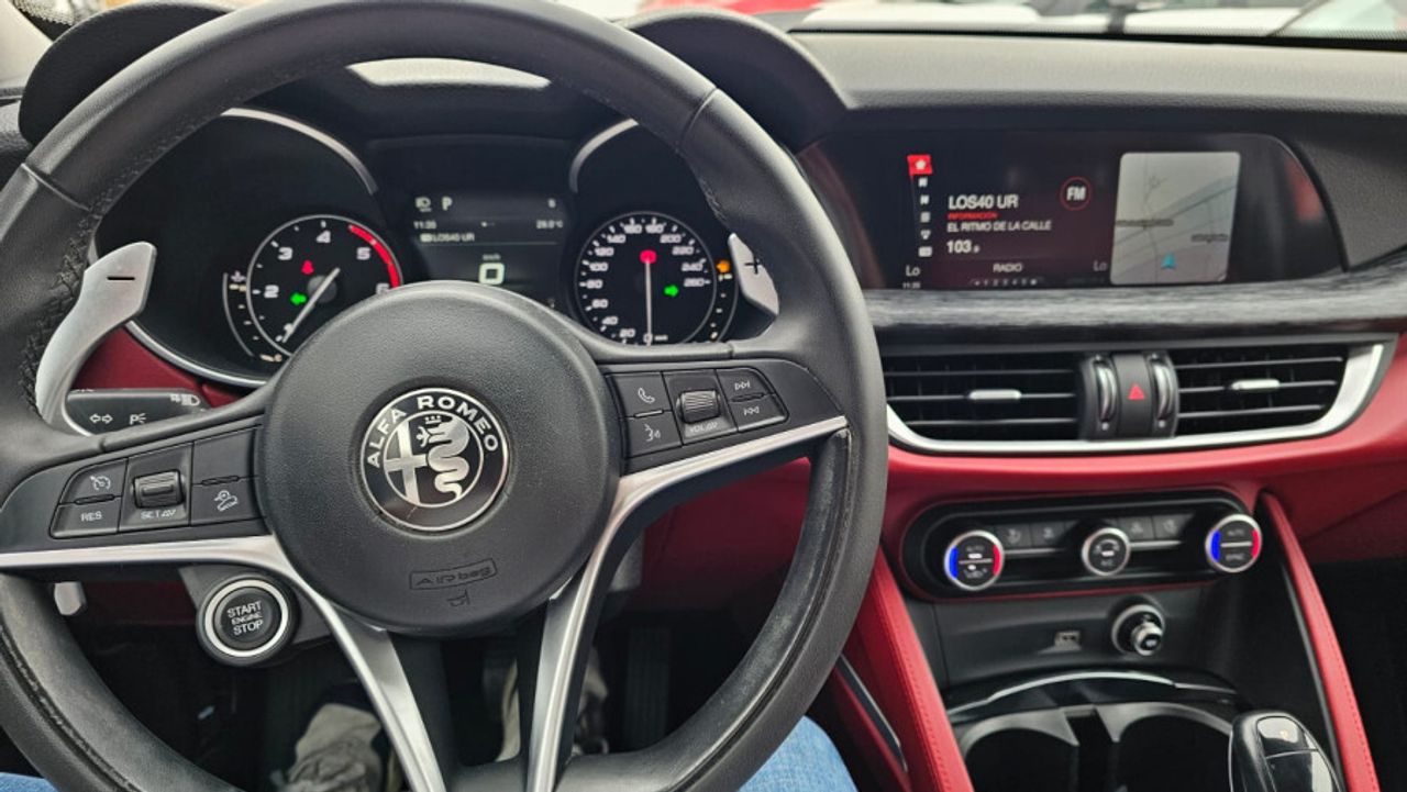 Alfa Romeo Stelvio 2.2 Diesel 154kW 210CV Executive Q4 - foto 21