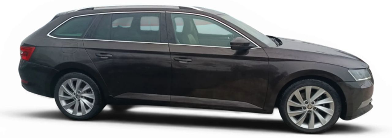 Skoda Superb Combi 2.0 TDI 110KW 150cv DSG Style - foto 4