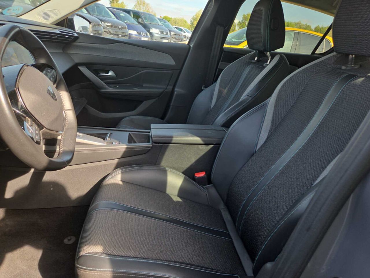 Peugeot 308 1.5 BlueHDi S&S Allure EAT8 130 - foto 5