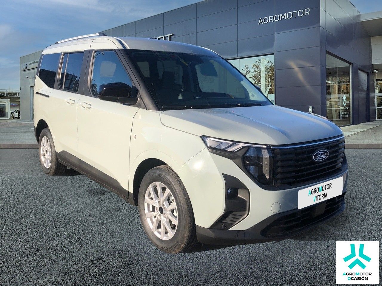 ford tourneo courier 2025 / foto grande (3)