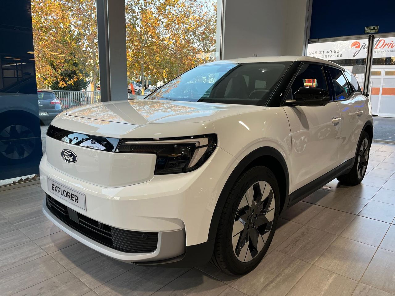 Foto ford explorer eléctrico 2025 /