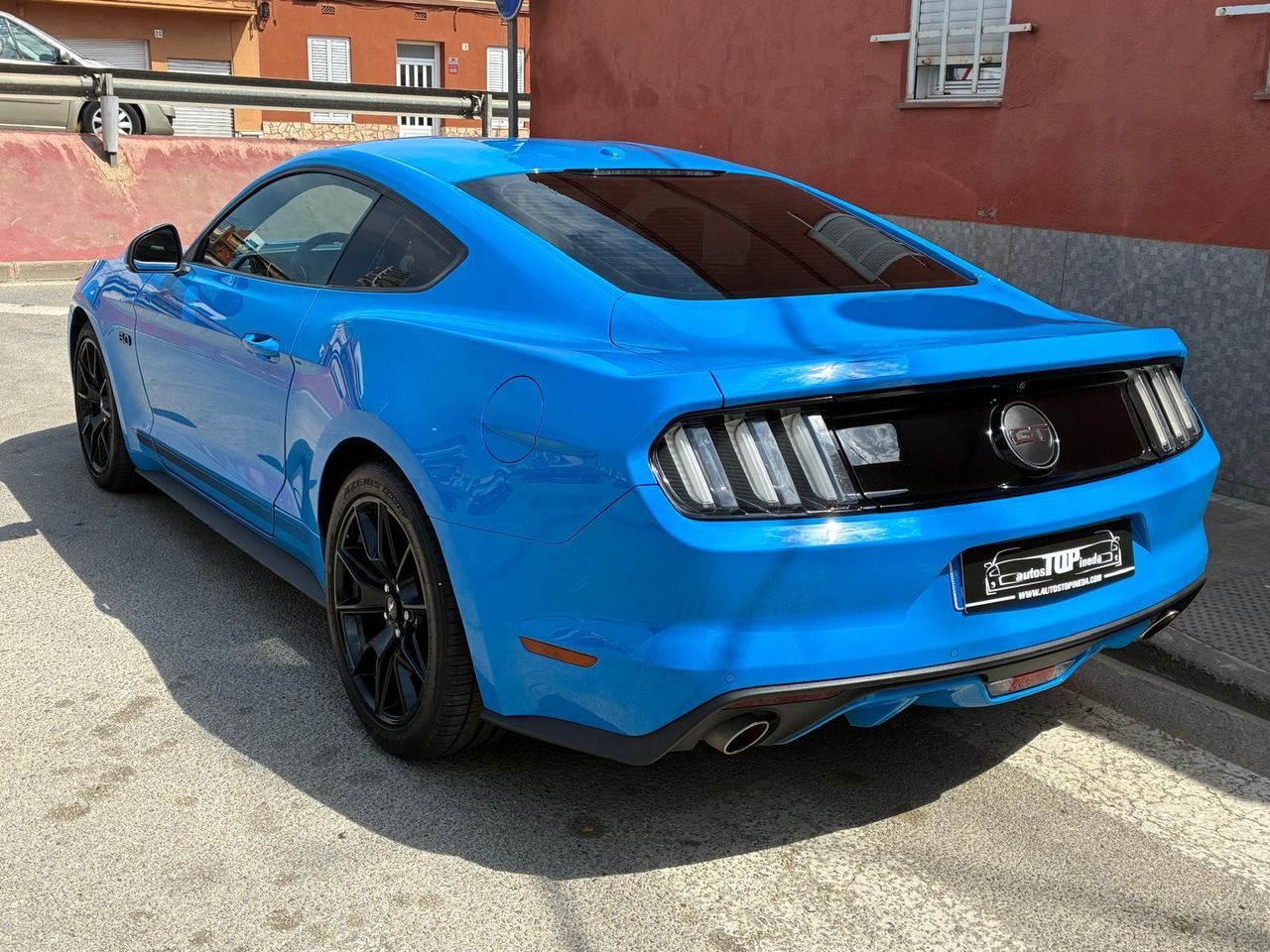 Ford Mustang Fastback GT 5.0 Ti-VCT V8 310 kW - foto 3
