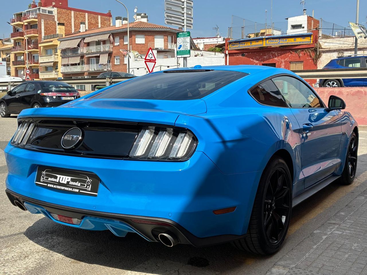 Ford Mustang Fastback GT 5.0 Ti-VCT V8 310 kW - foto 4
