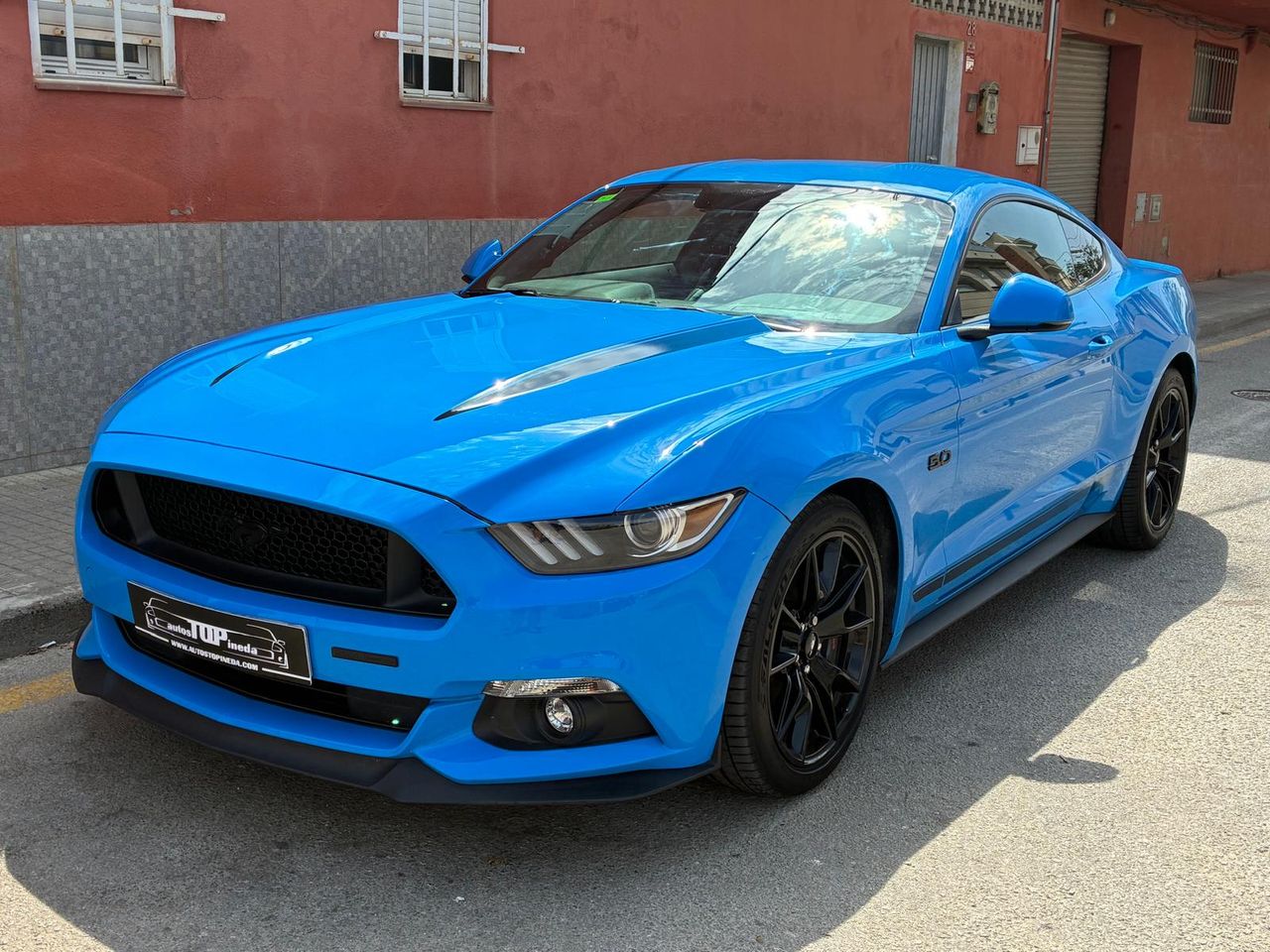 Ford Mustang Fastback GT 5.0 Ti-VCT V8 310 kW - foto 2