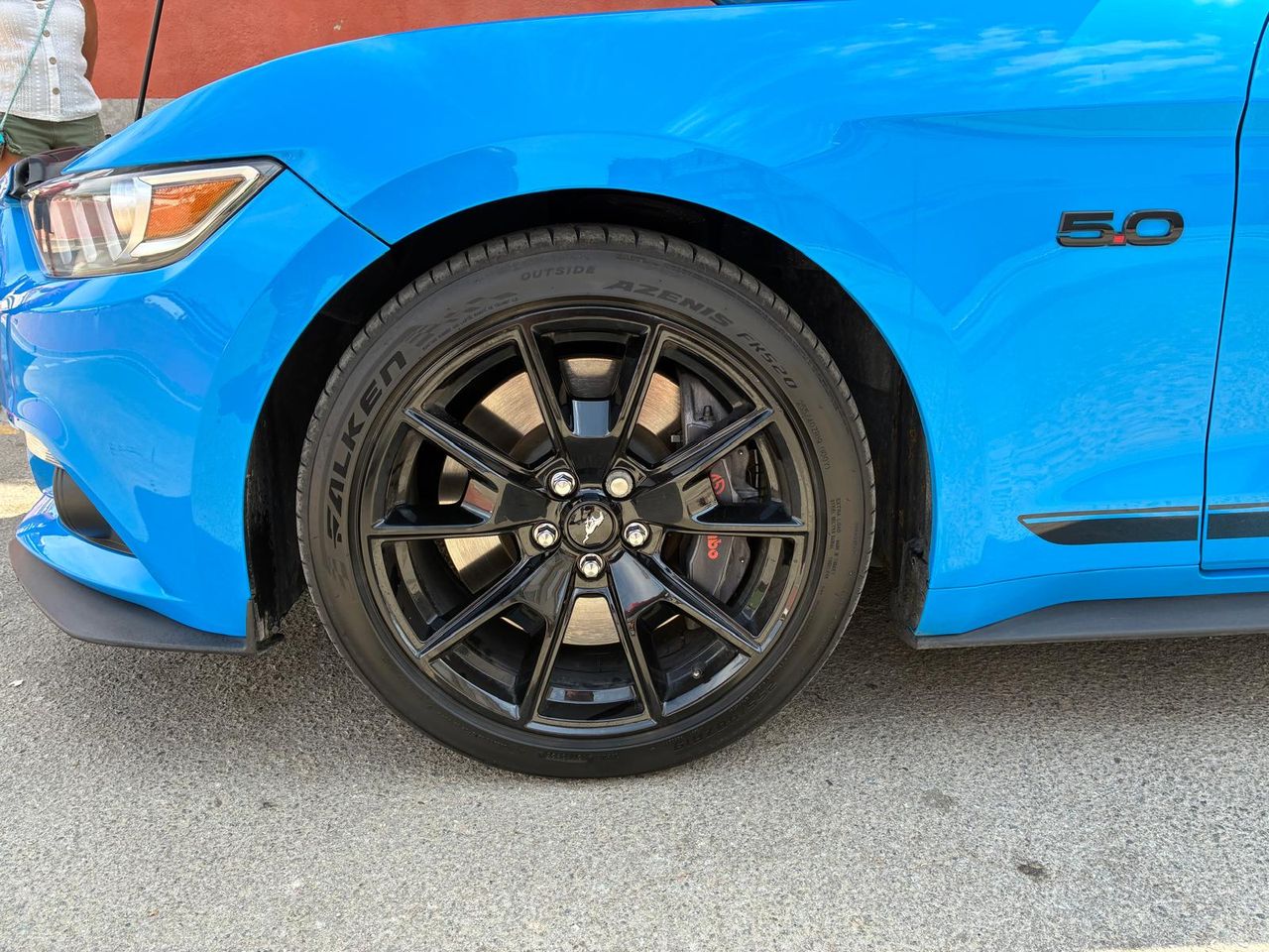 Ford Mustang Fastback GT 5.0 Ti-VCT V8 310 kW - foto 5