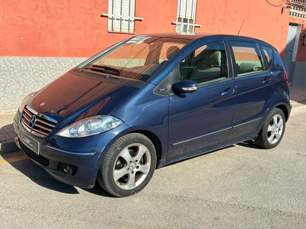 Mercedes Clase A A 180 CDI 5p Aut. - foto 2