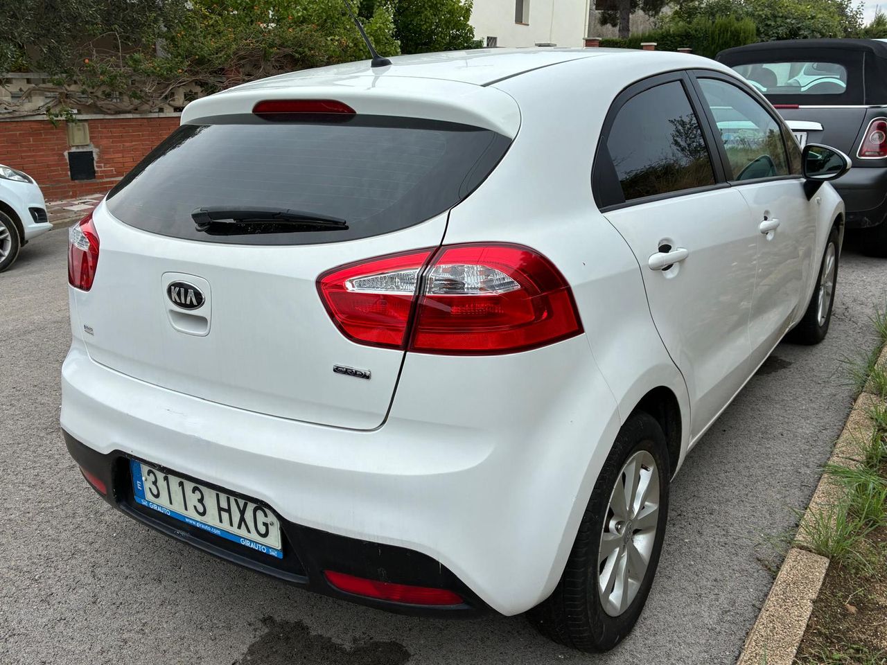 Kia Rio 5p 1.4 CRDi VGT Drive - foto 3
