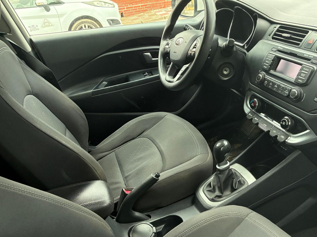 Kia Rio 5p 1.4 CRDi VGT Drive - foto 5