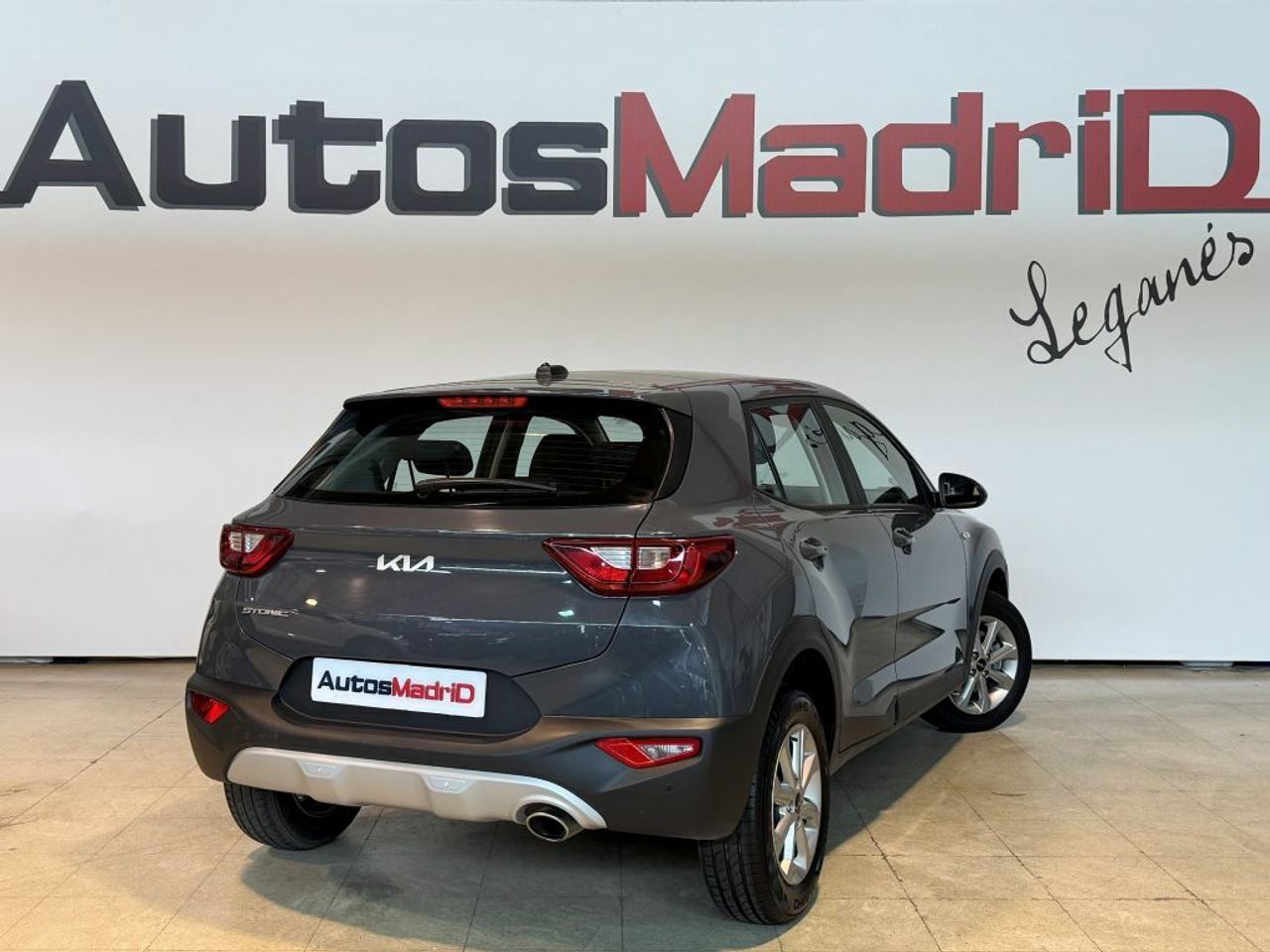 kia stonic 2022 / foto grande (3)
