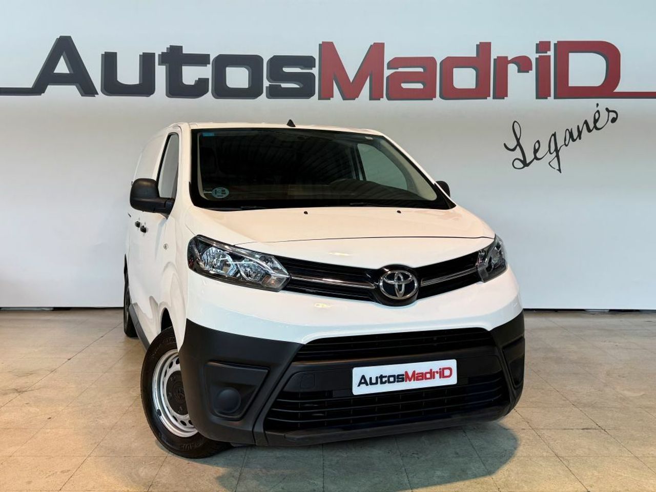 Toyota yaris 2019  de segunda mano - toyota proace 2019 /