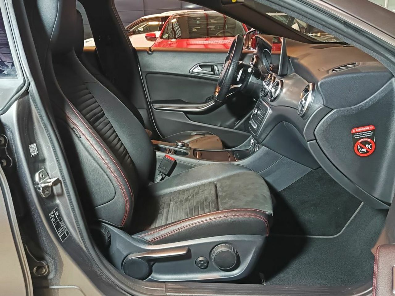 Mercedes CLA CLA 200 - foto 13