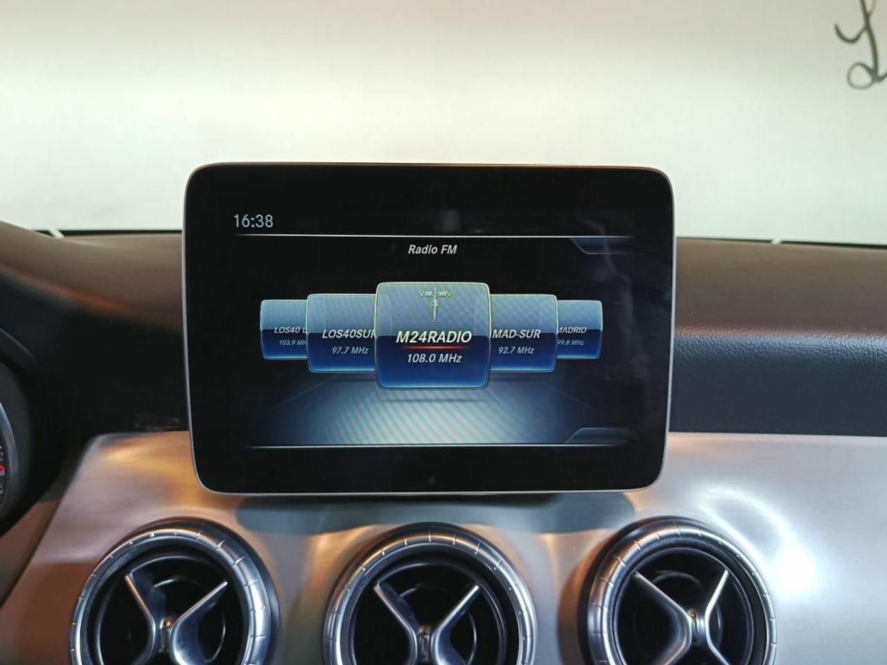 Mercedes CLA CLA 200 - foto 27