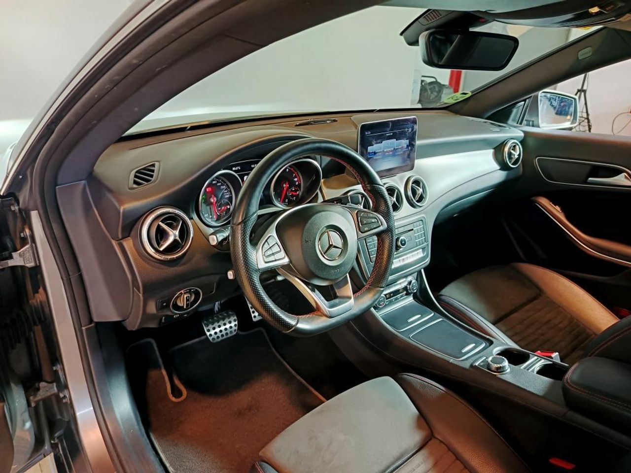 Mercedes CLA CLA 200 - foto 11