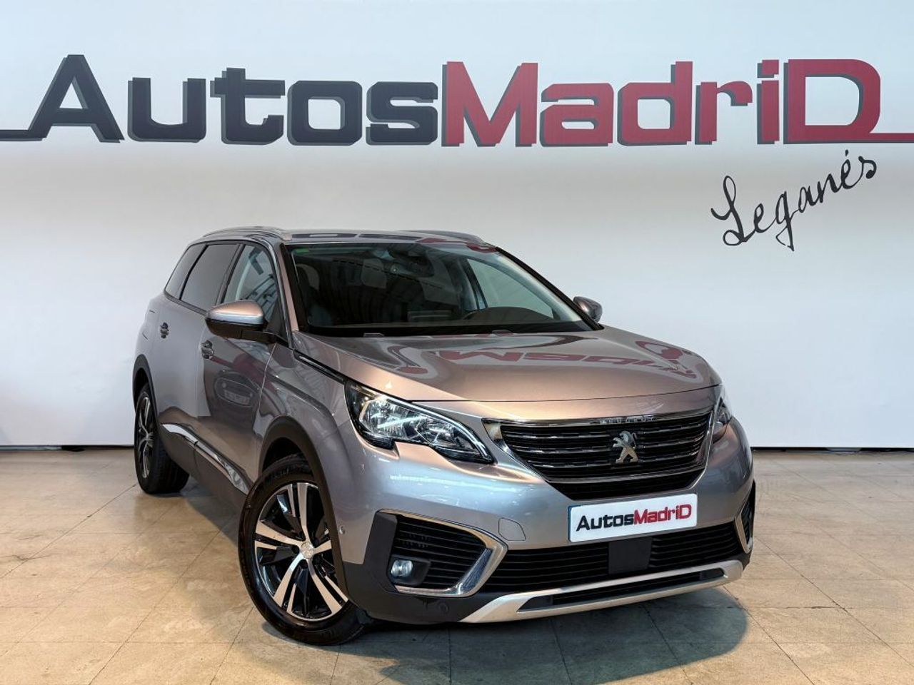 peugeot 5008 2019 /