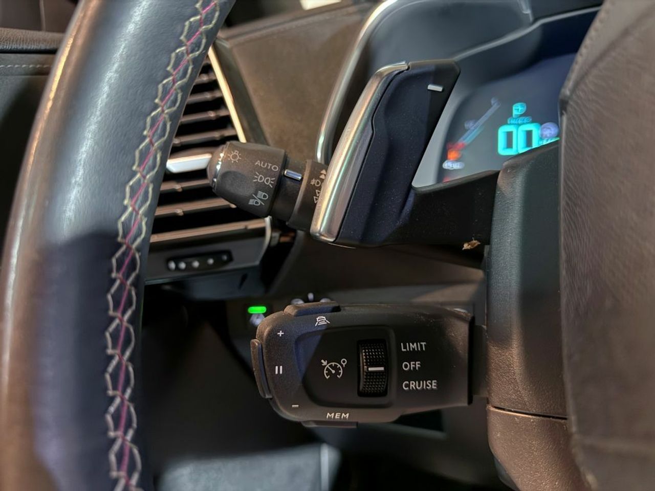 DS DS 7 1.6 E-Tense 225 PERFORMANCE LINE Auto - foto 15