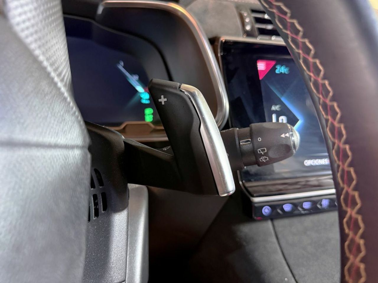 DS DS 7 1.6 E-Tense 225 PERFORMANCE LINE Auto - foto 16