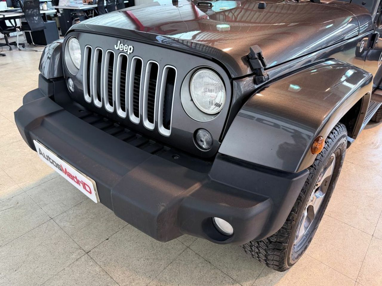 Jeep Wrangler 2.8 CRD Sahara Auto - foto 8