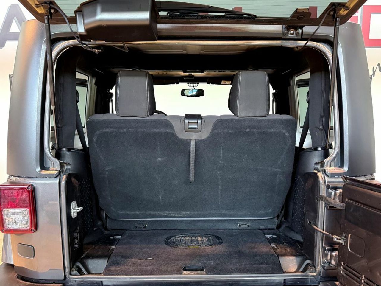 Jeep Wrangler 2.8 CRD Sahara Auto - foto 7