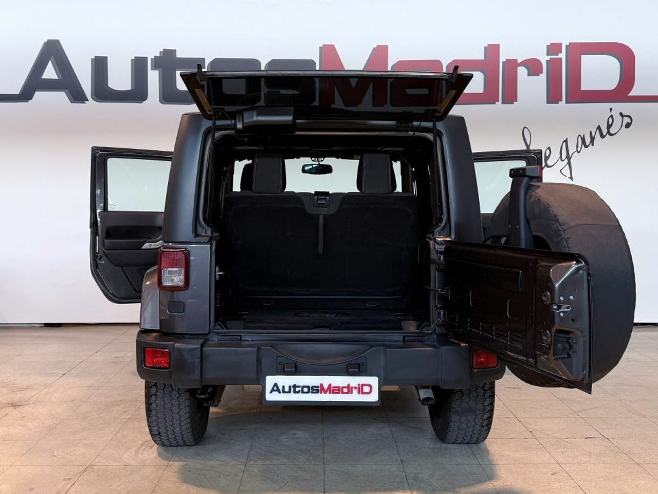 Jeep Wrangler 2.8 CRD Sahara Auto - foto 6