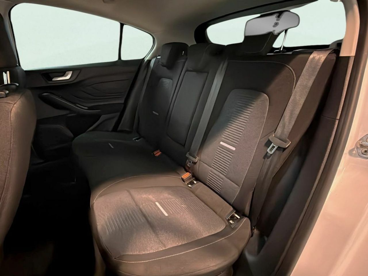 Ford Focus 1.0 Ecoboost MHEV 114kW Active SB - foto 13