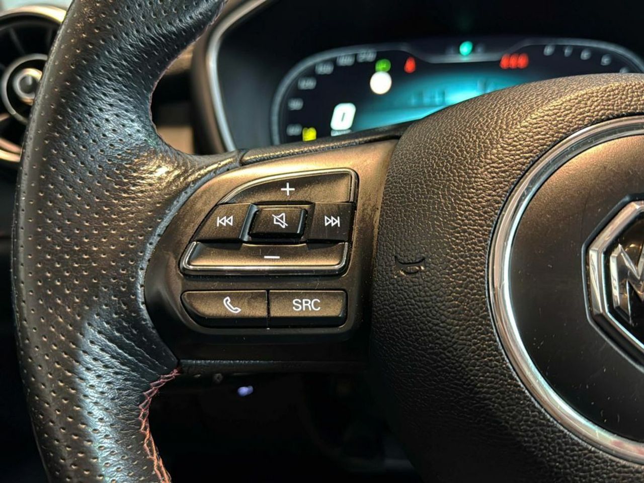 MG HS 1.5 Turbo GDI Luxury DCT - foto 18