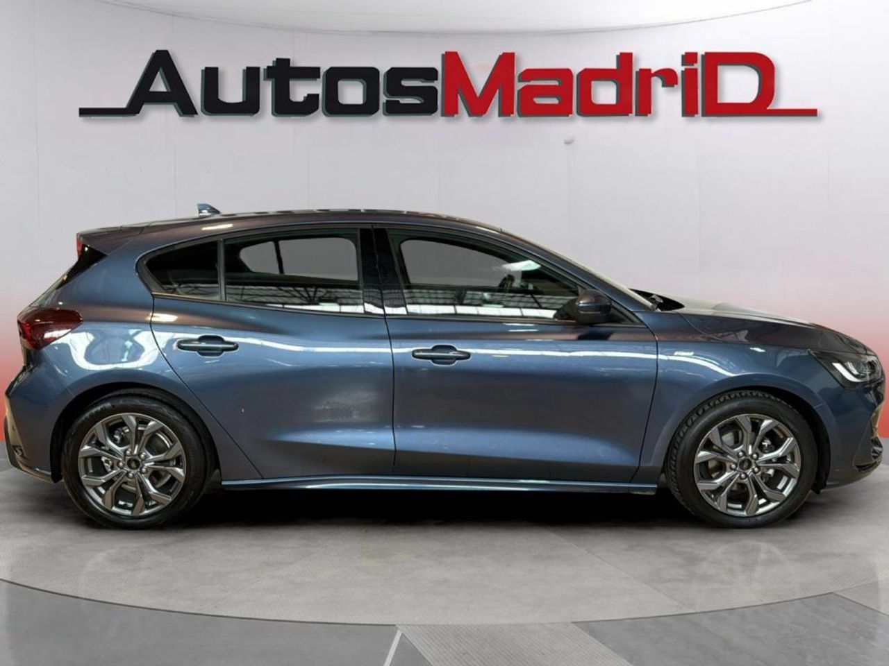 Ford Focus 1.0 Ecoboost MHEV 92kW ST-Line Auto - foto 8