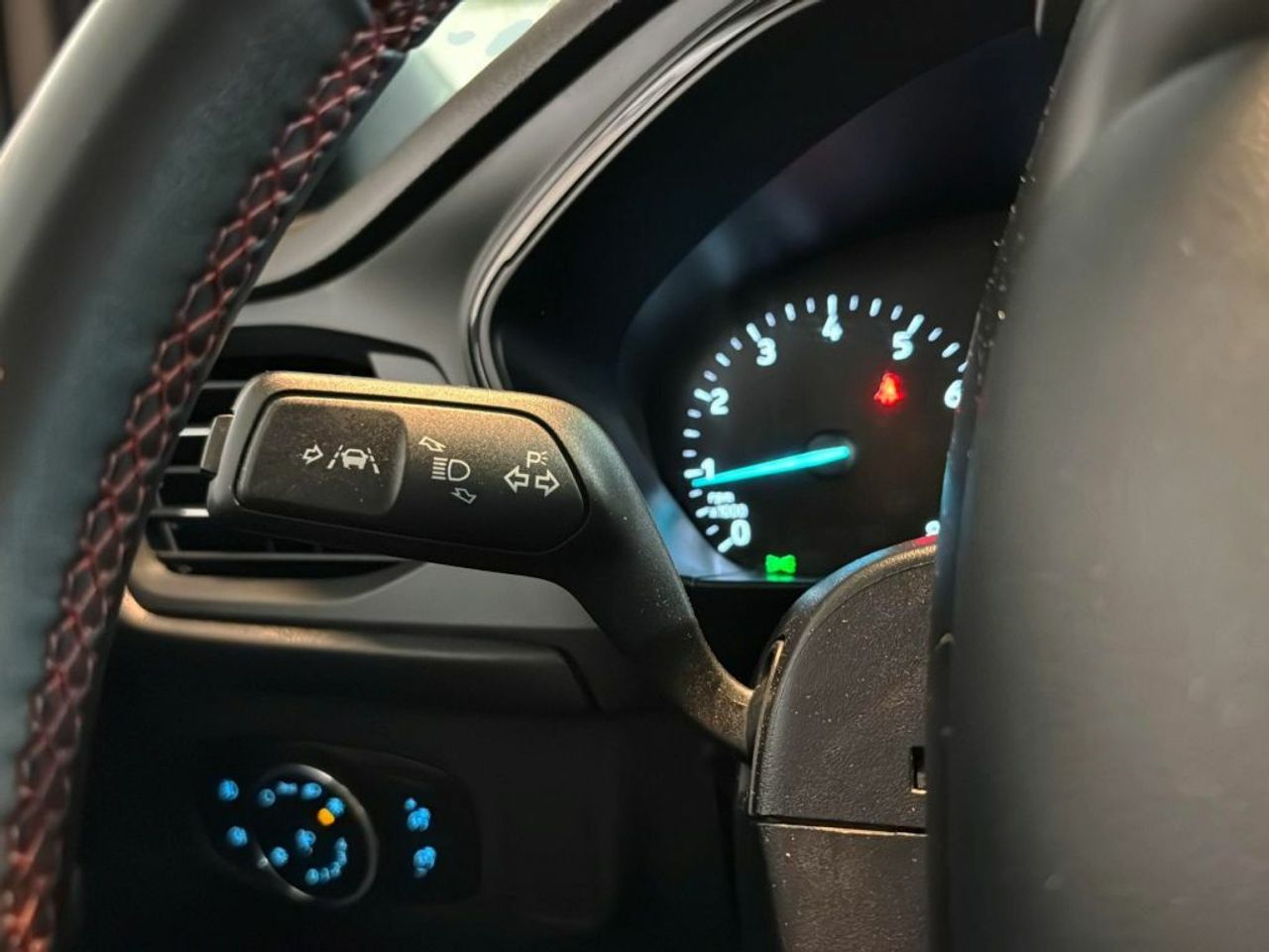 Ford Focus 1.0 Ecoboost MHEV 92kW ST-Line Auto - foto 15