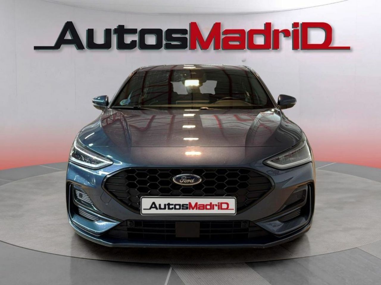 Ford Focus 1.0 Ecoboost MHEV 92kW ST-Line Auto - foto 2