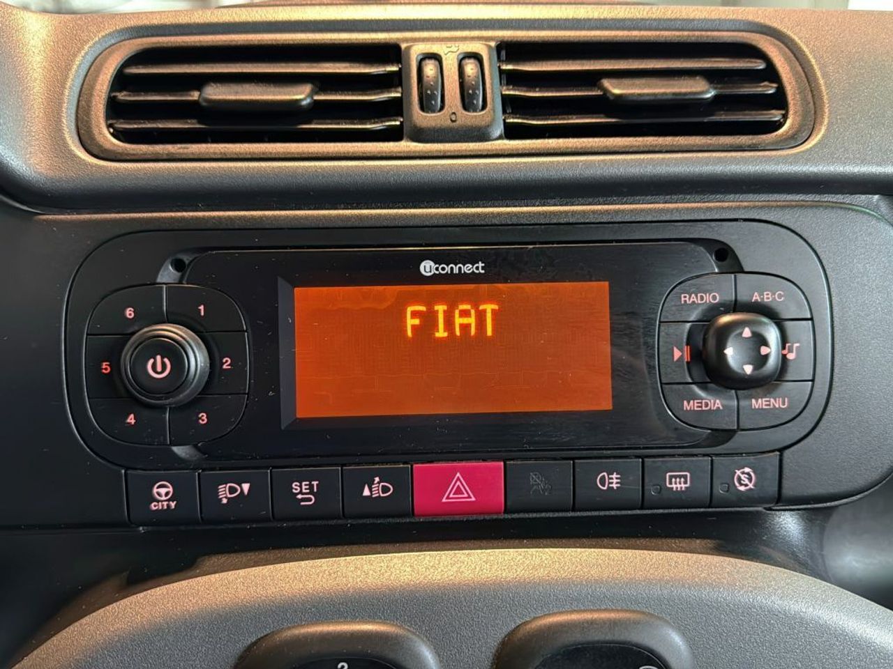 Fiat Panda City Life Hybrid 1.0 Gse 51kw (70CV - foto 20