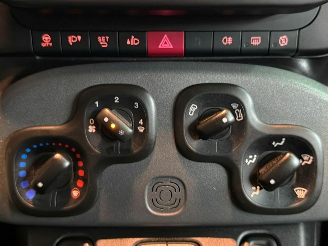 Fiat Panda City Life Hybrid 1.0 Gse 51kw 70CV - foto 21