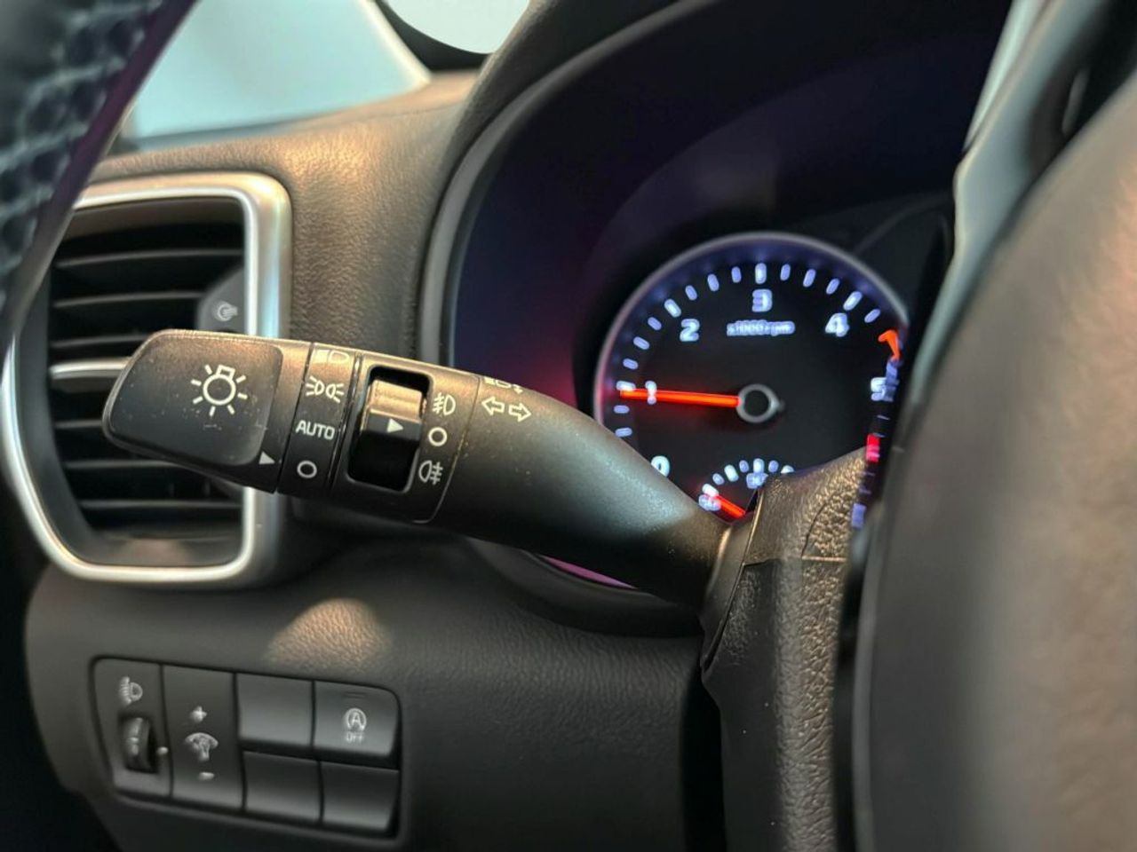 Kia Sportage 1.6 MHEV Drive 100kW (136CV) 4x2 - foto 17