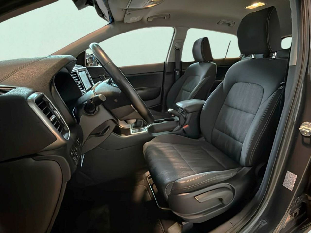 Kia Sportage 1.6 MHEV Drive 100kW (136CV) 4x2 - foto 12