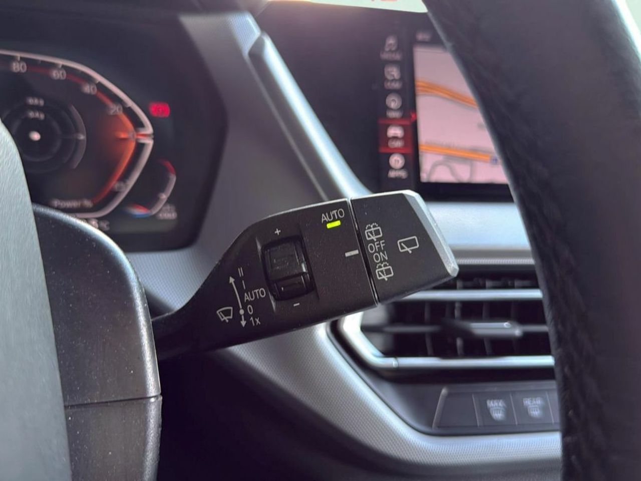 BMW Serie 1 118d Business Auto. - foto 19