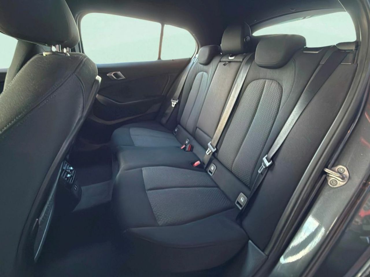 BMW Serie 1 118d Business Auto. - foto 13