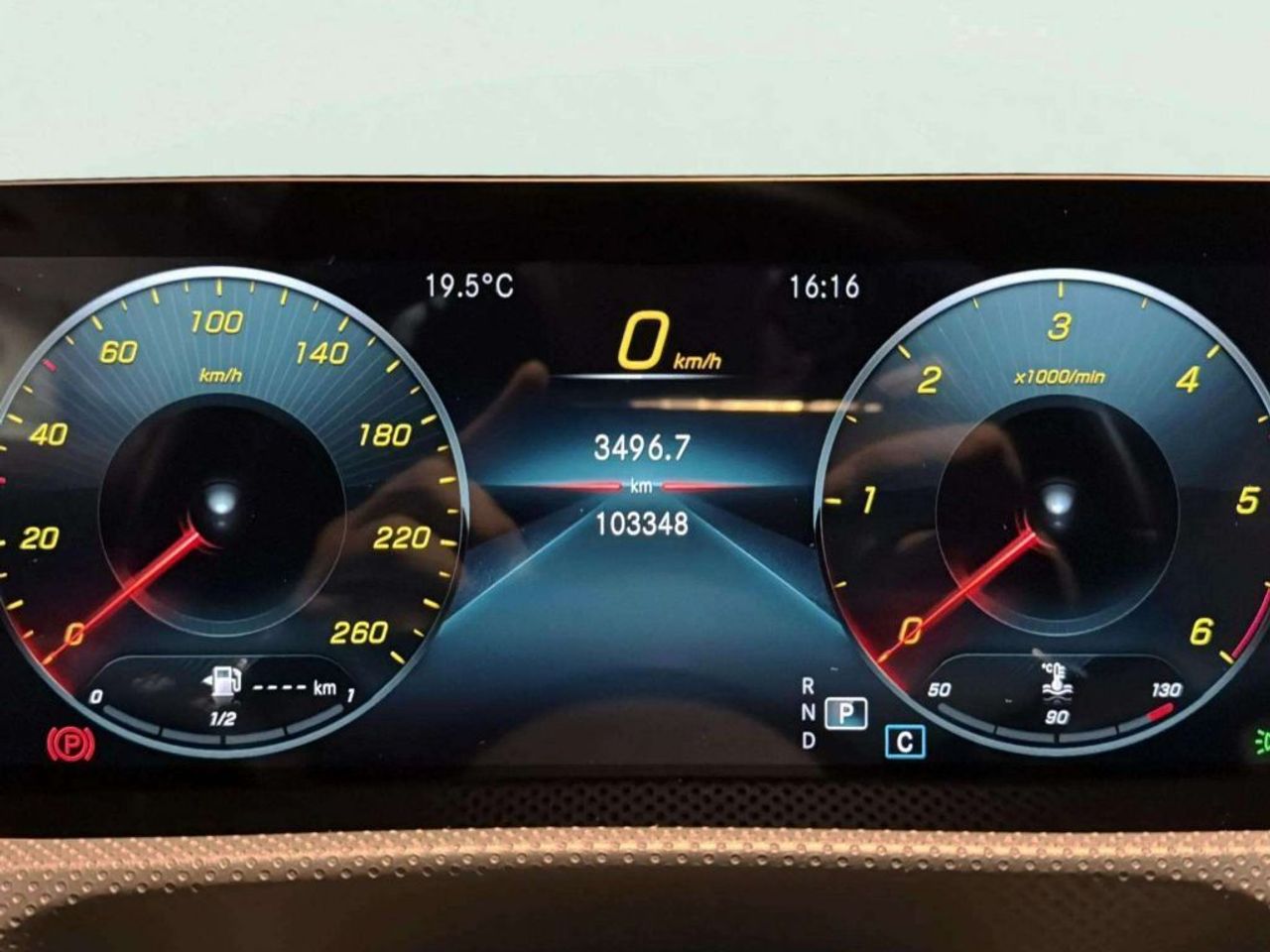 Mercedes CLA CLA 200 D DCT Shooting Brake - foto 23