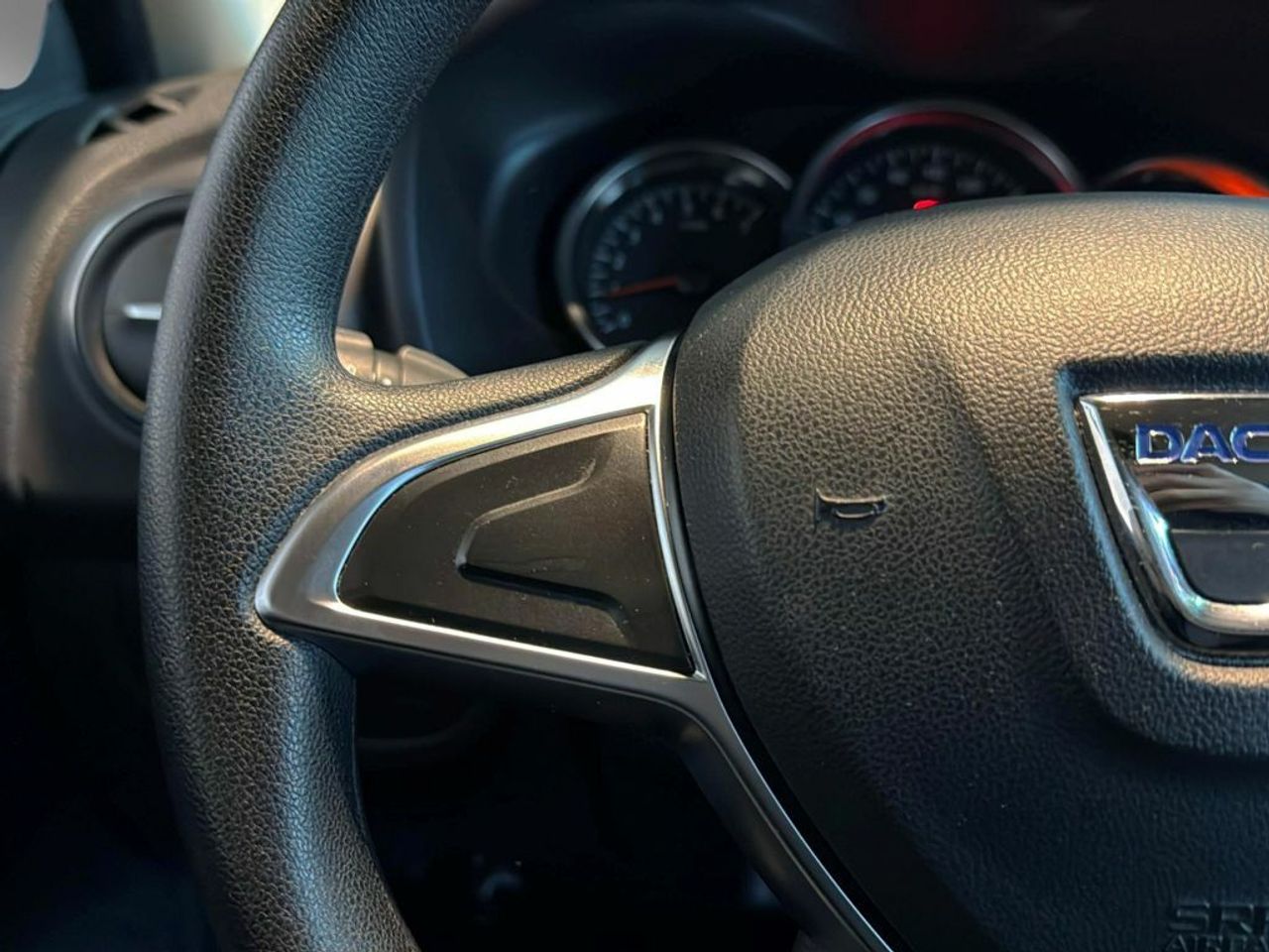 Dacia Sandero Stepway Comfort TCE 66kW (90CV) - 18 - foto 17