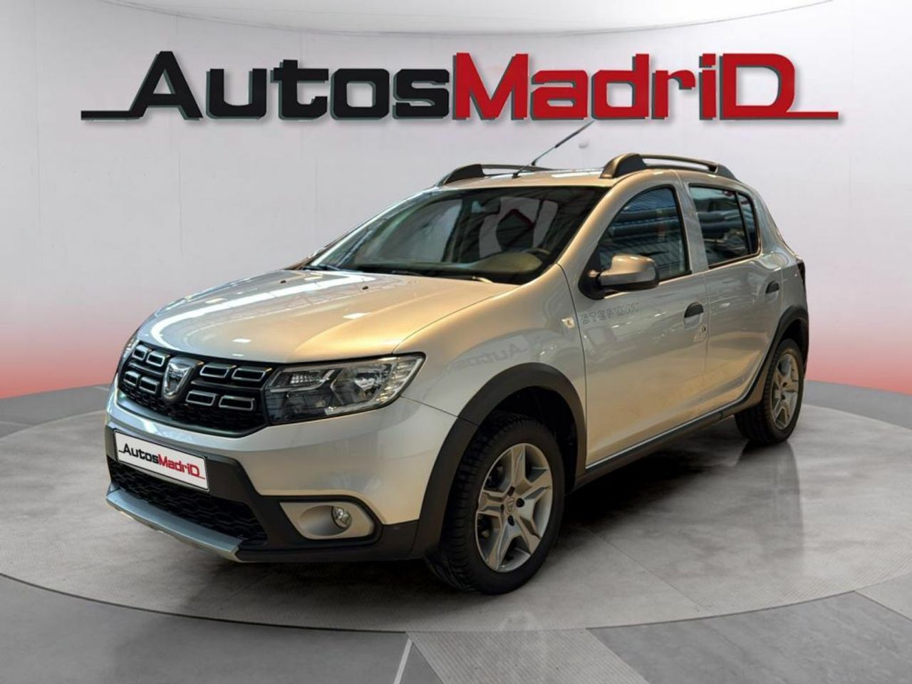 Dacia Sandero Stepway Comfort TCE 66kW (90CV) - 18 - foto 3