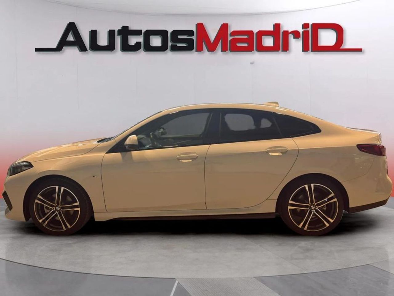 BMW Serie 2 218i Gran Coupe - foto 4