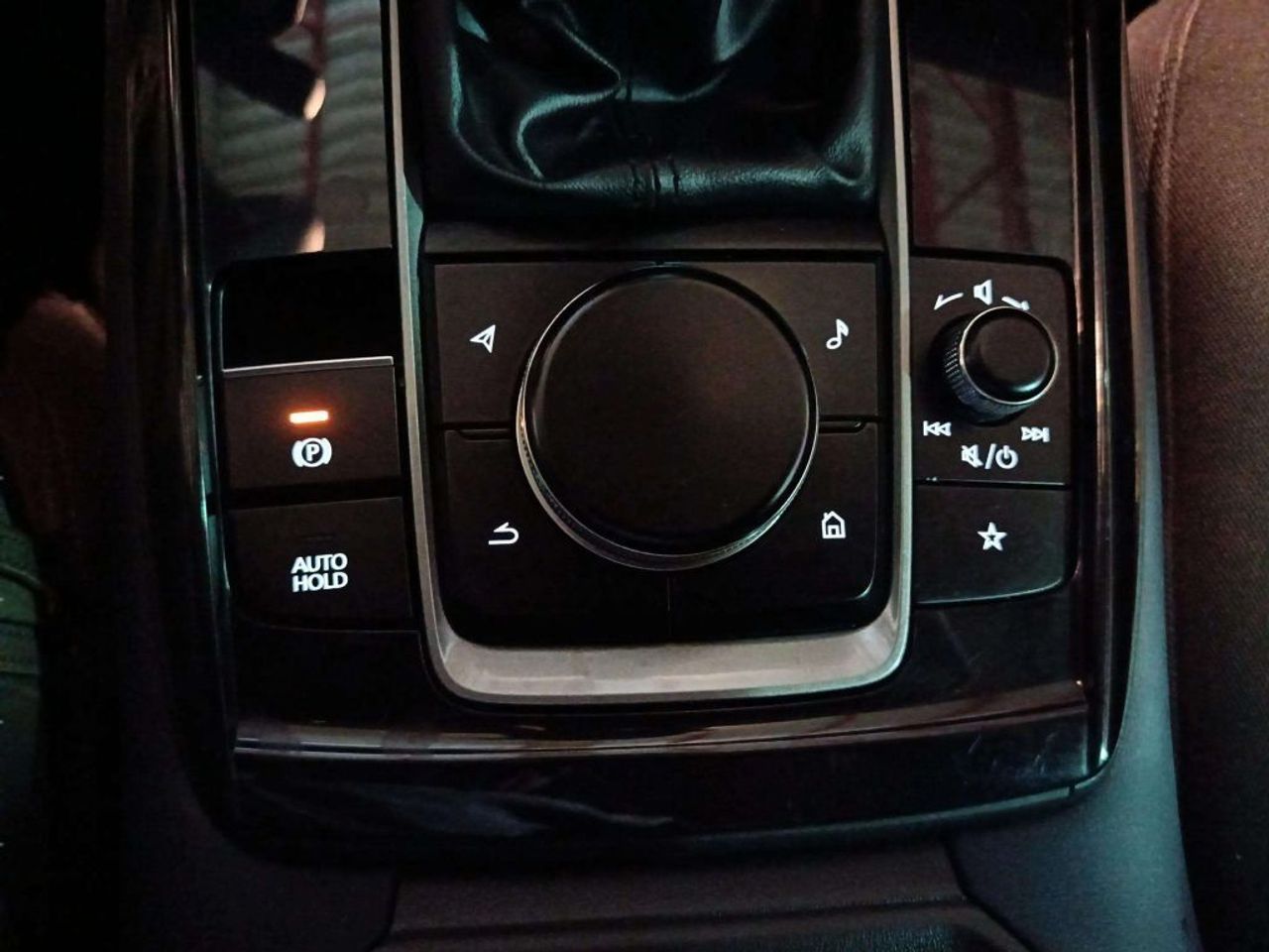 Mazda CX-30 SKYACTIV-X 2.0 132 kW AT Zenith - foto 25