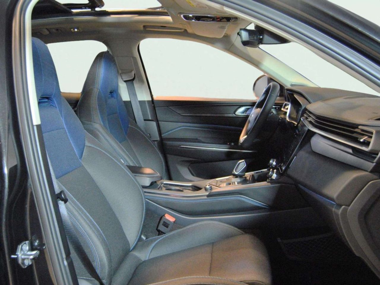 Lynk & Co 01 1.5T PHEV - foto 13