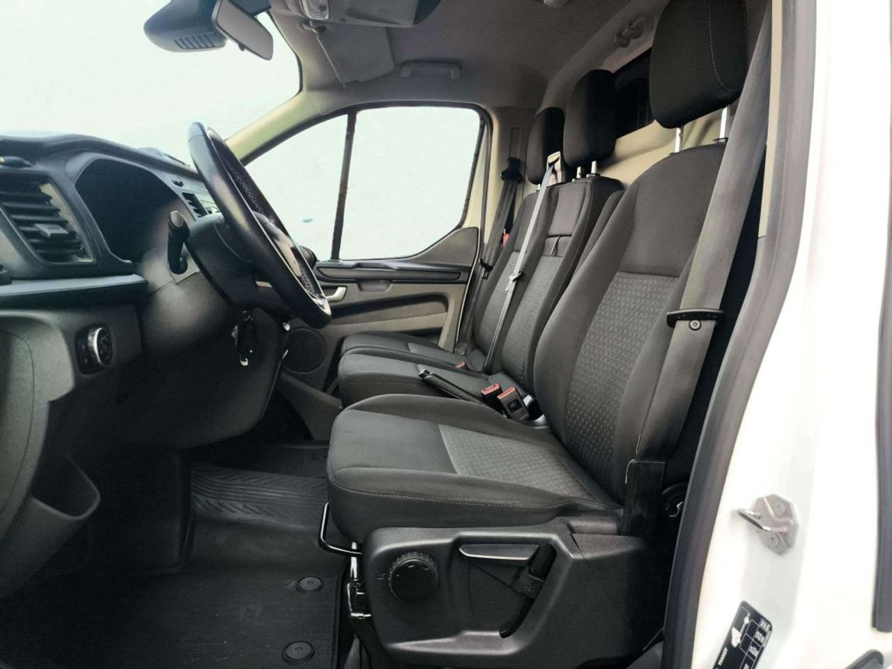 Ford Transit Custom Van 2.0 TDCI 96kW 300 L1 Trail - foto 12