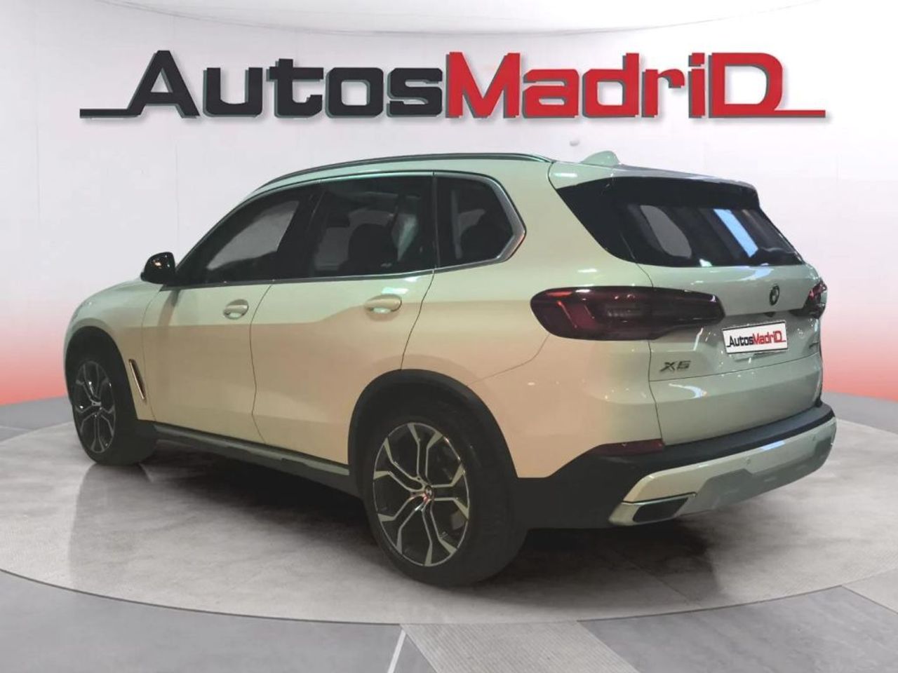 BMW X5 xDrive30d - foto 5