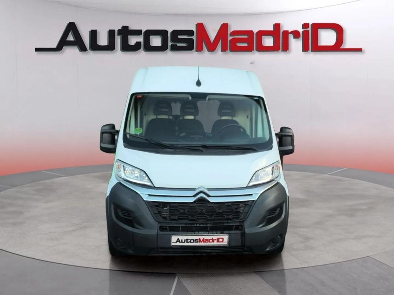 Citroën Jumper BlueHDi 103KW (140CV) Furgón 35L2H2 - foto 2